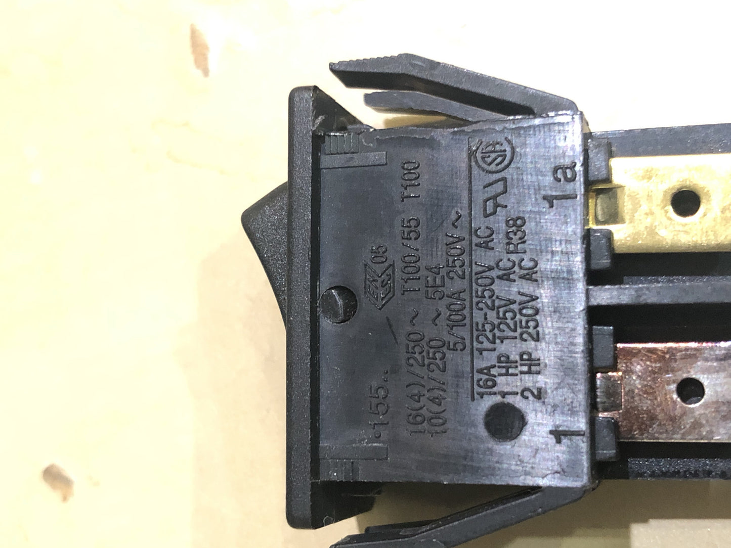 Shop Vac On/Off Rocker Switch 8231900, 82319-00-5 , 82319-01