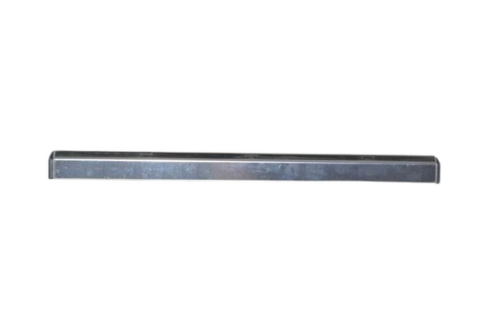 BOTTOM PLATE,FRONT-SEBO X7 UPRIGHT