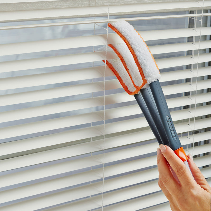 Casabella Microfiber Blind Cleaner Graphite Orange