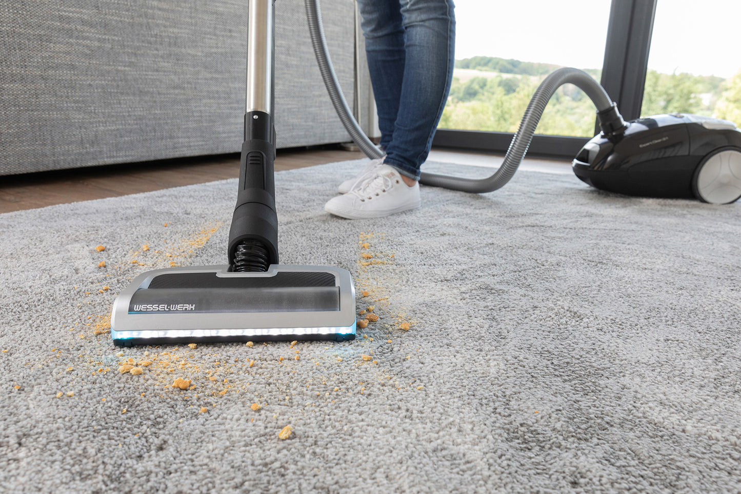 Wessell EBK250 Battery Power Nozzle Kit With Battery Wand & Charger 90 Minute Run Time, 3-4 Charge Time, 2 Brush Rolls (carpet or Bare Floors) #EBK250DC