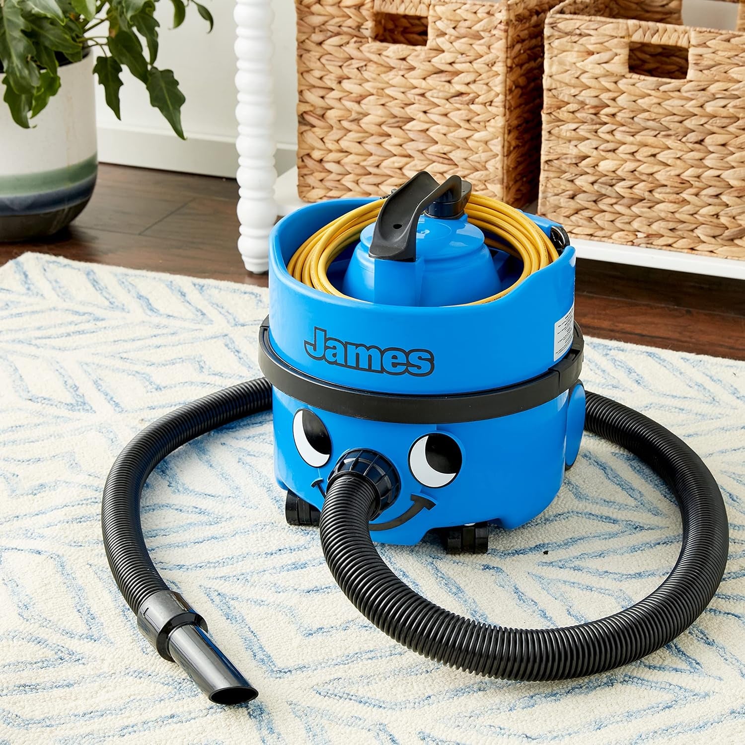Numatic ''James'' #JVP180 Canister Vacuum